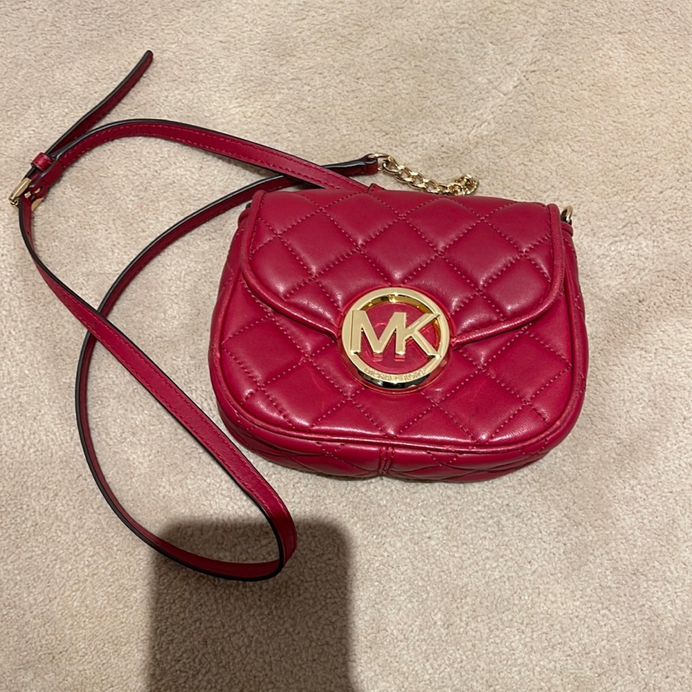 Cute Michael kors handbag